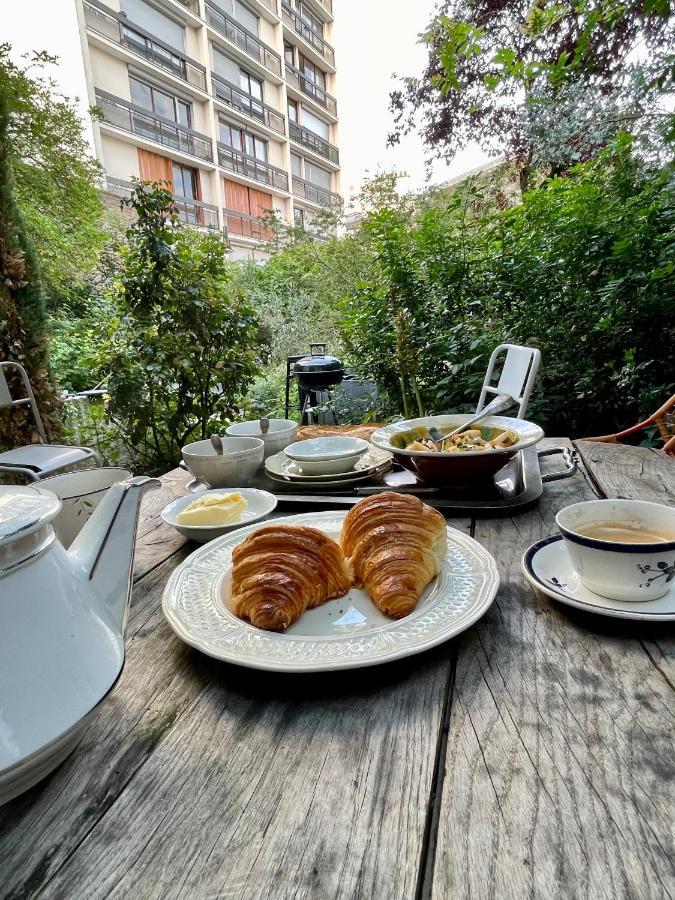 Le Grand Maulnes Bed and Breakfast Paris Eksteriør billede
